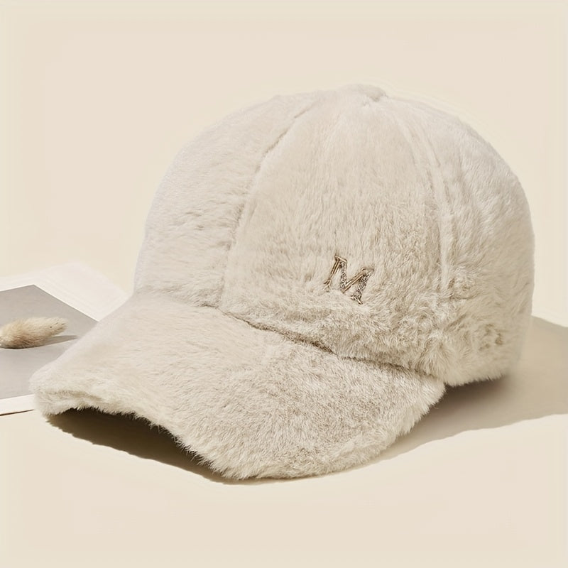 Iris - Winterse Gebreide Baseball Cap met Pluche en Geborduurd Detail