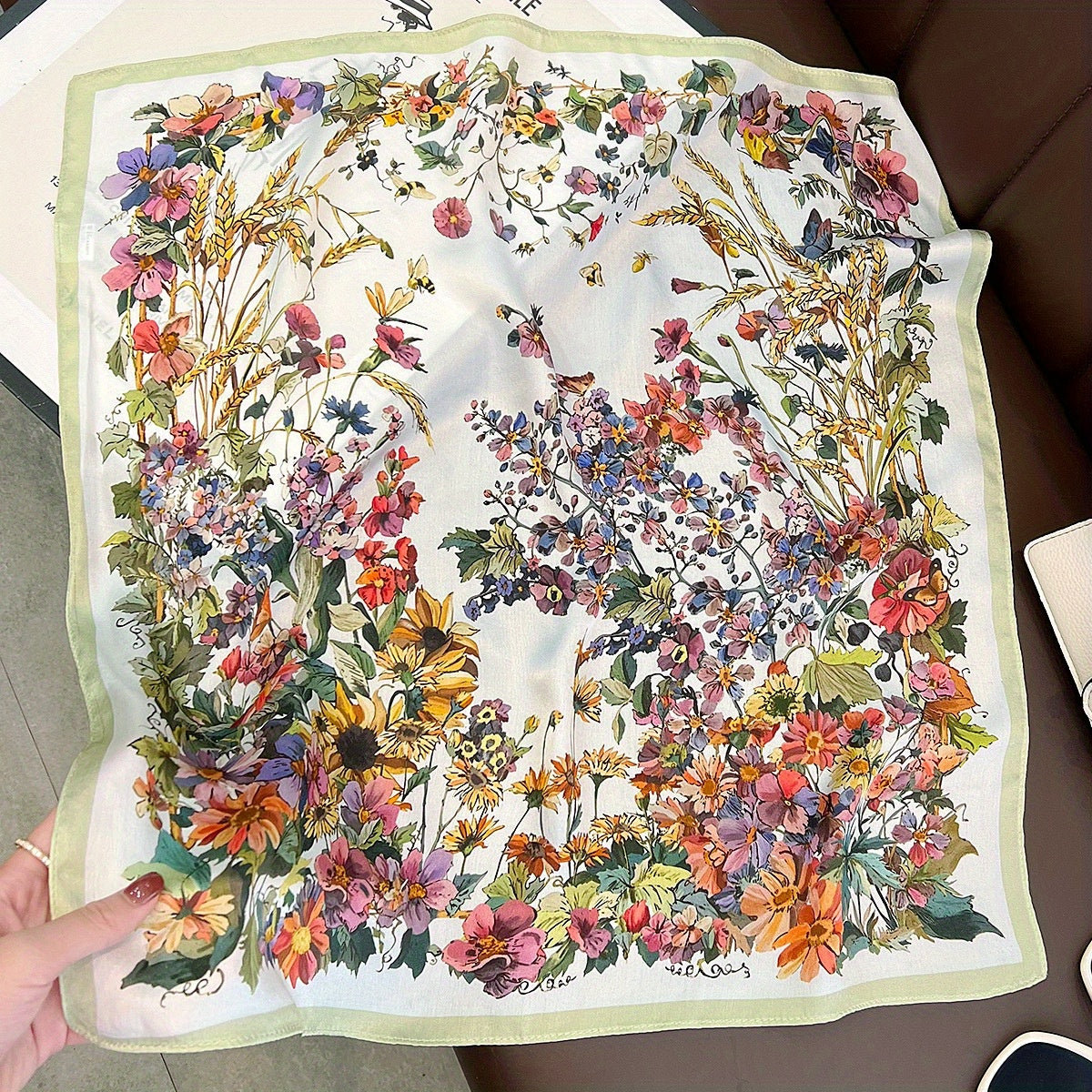 Isabella - Elegante 100% Zijden Sjaal met Glamoureuze Bloemenprint