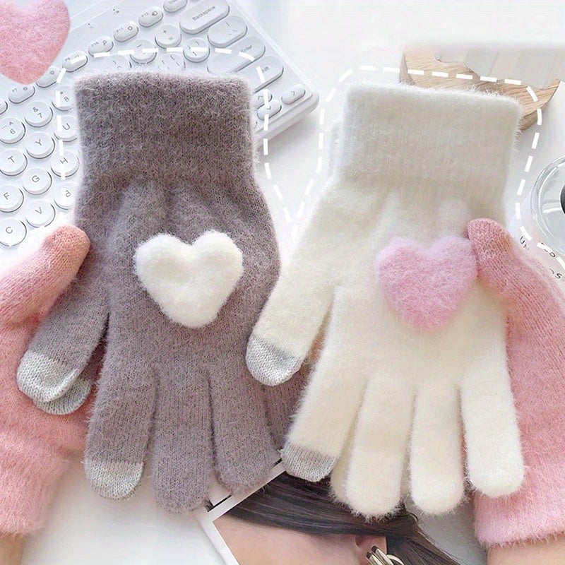 Evelien - Warm Plush Gloves with Love Heart Design