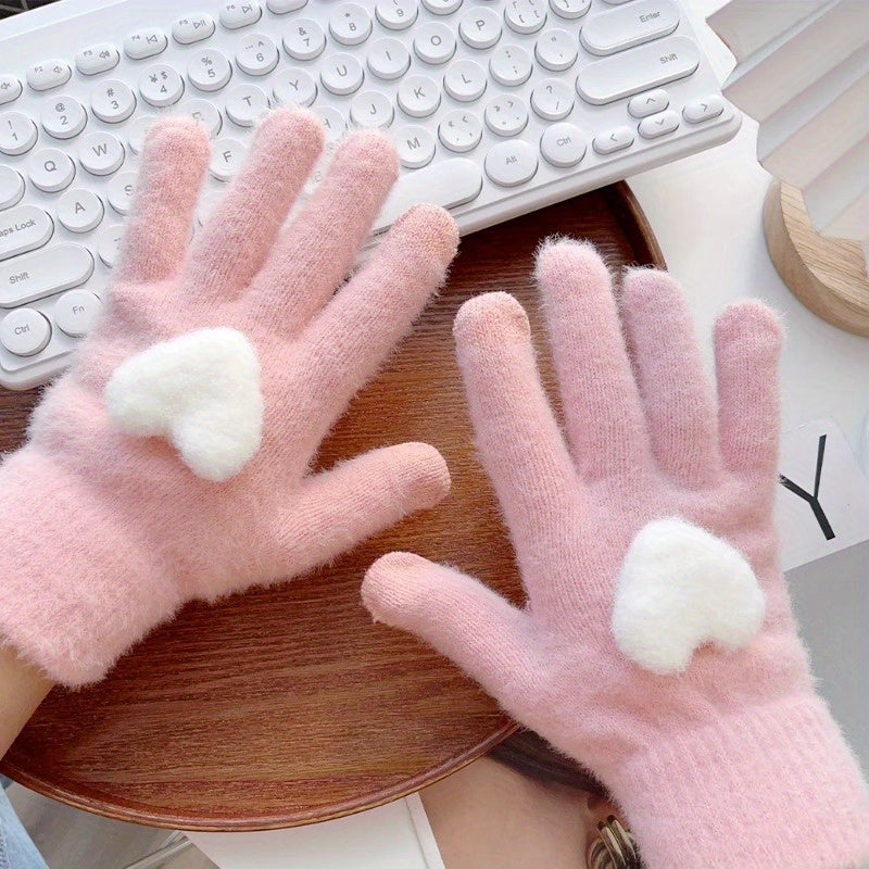 Evelien - Warm Plush Gloves with Love Heart Design