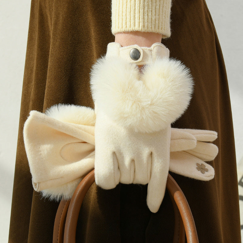 Yara - Winter Touchscreen Gloves With Rabbit Fur Detail