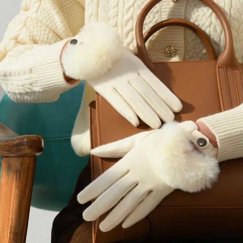 Yara - Winter Touchscreen Gloves With Rabbit Fur Detail