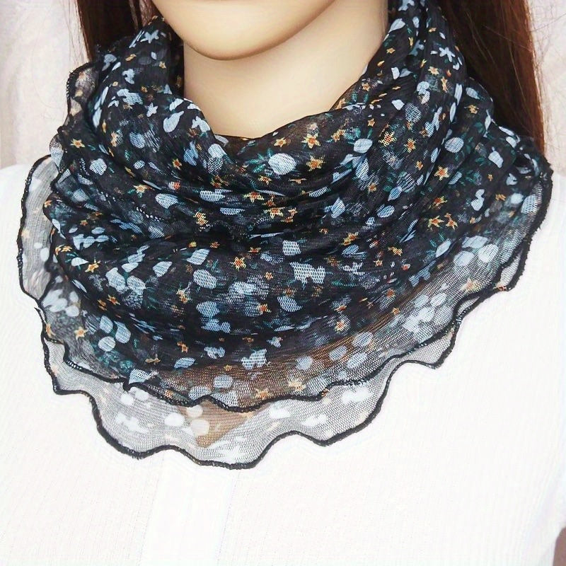 Lisanne - Elegant Floral Lace Neckwarmer for Women