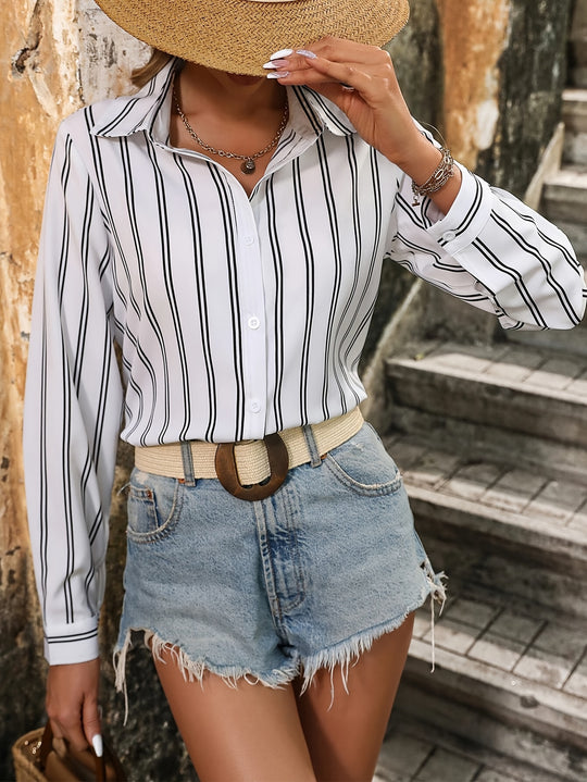 Femke - Stylish V-Neck Striped Blouse