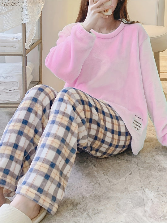 Amber - Warm Checked Pyjama Set with Embroidered Details and Round Neck