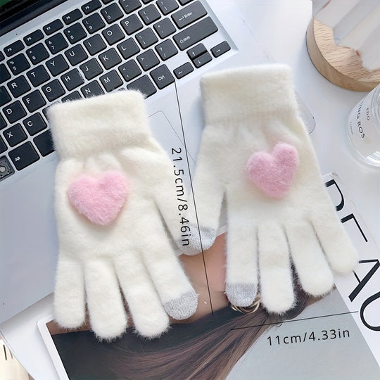 Evelien - Warm Plush Gloves with Love Heart Design