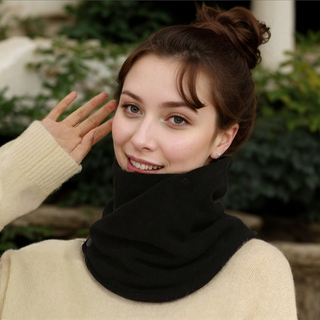 Elvira - Elegant Knitted Scarf with Fleece Lining for Warmth and Comfort