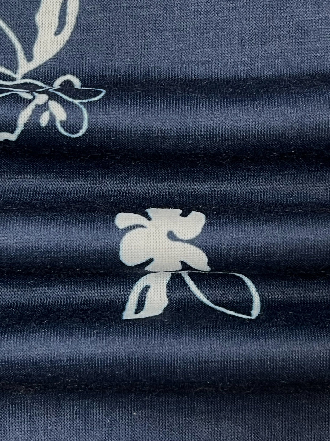 Femke - Plus Size Bloemenprint T-shirt Met V-hals