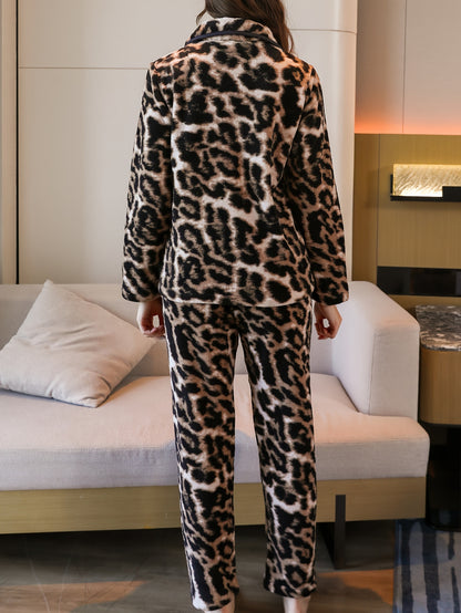 Sanne - Luipaardprint Flanel Pyjamaset Met Revers
