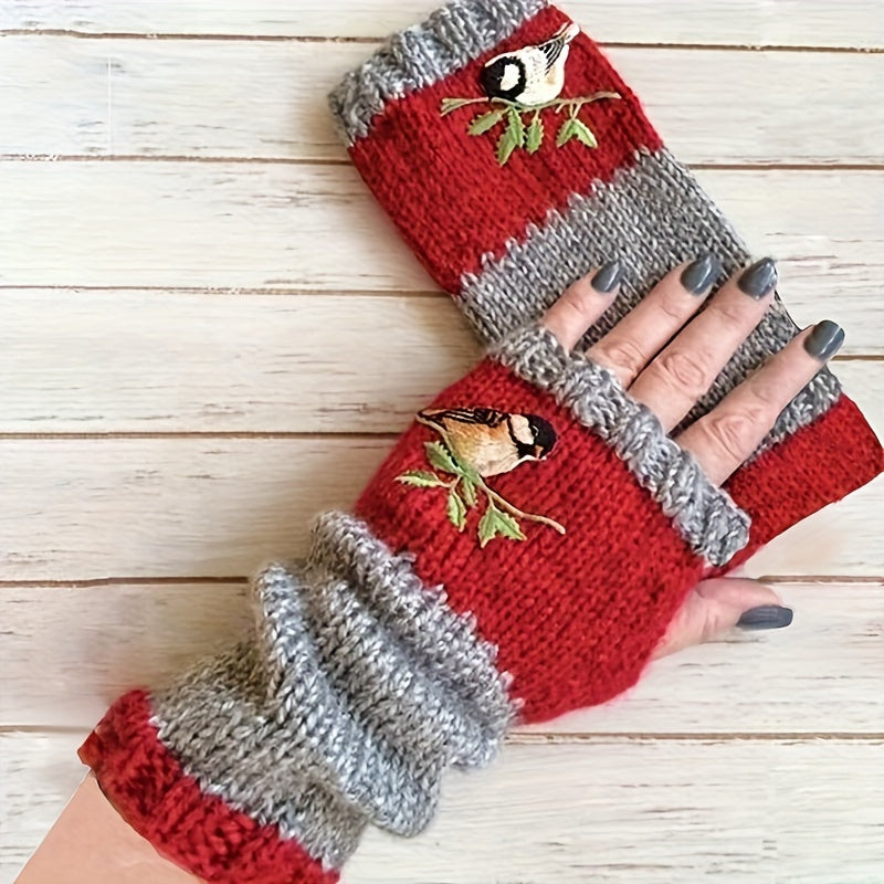 Lotte - Knitted Mohair Mittens with Stylish Color Block Design