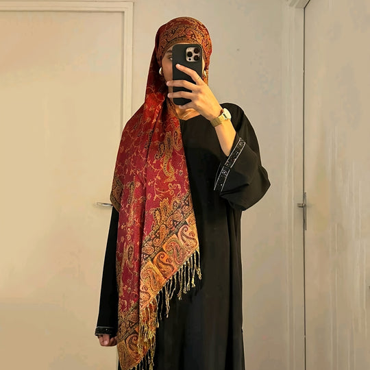 Linde - Boho Style Long Fringe Scarf Made of Polyester