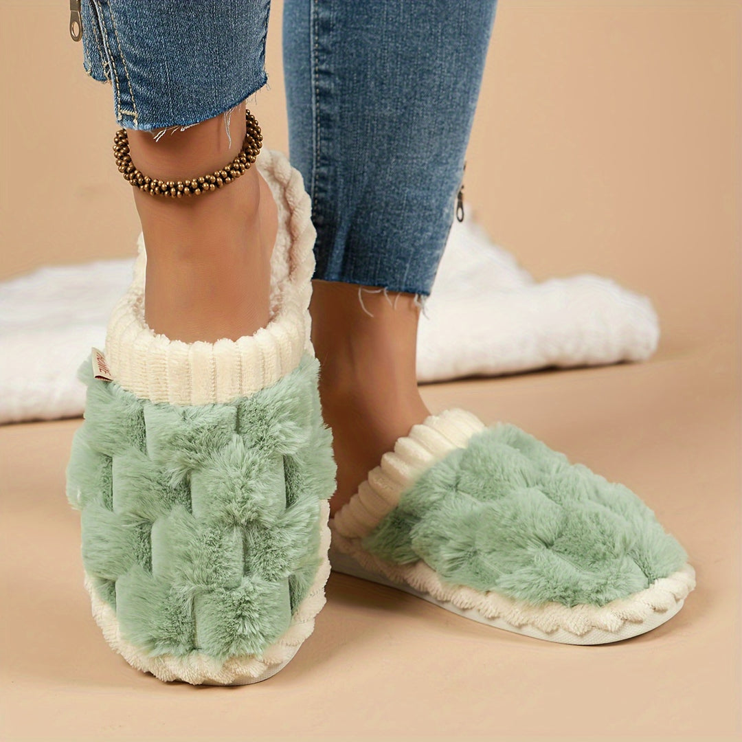 Sophie – Warm Winter Slippers with Closed Toe, Cozy Slip-On Slippers for Indoor Use