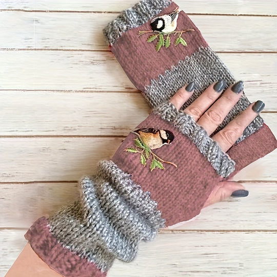 Lotte - Knitted Mohair Mittens with Stylish Color Block Design