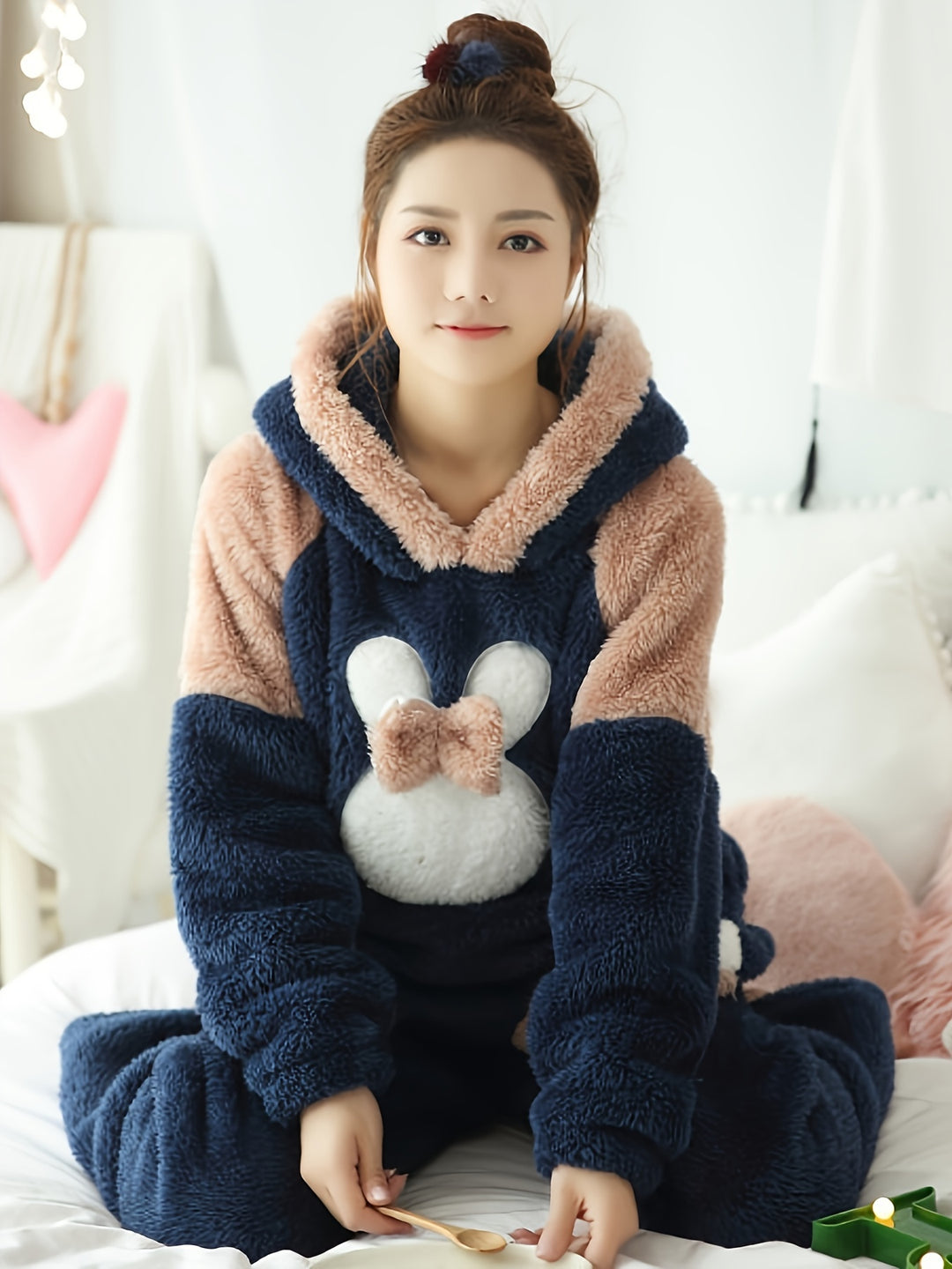 Anouk - Winter Velvet Pyjama Set with Cute Animal Print and Hood