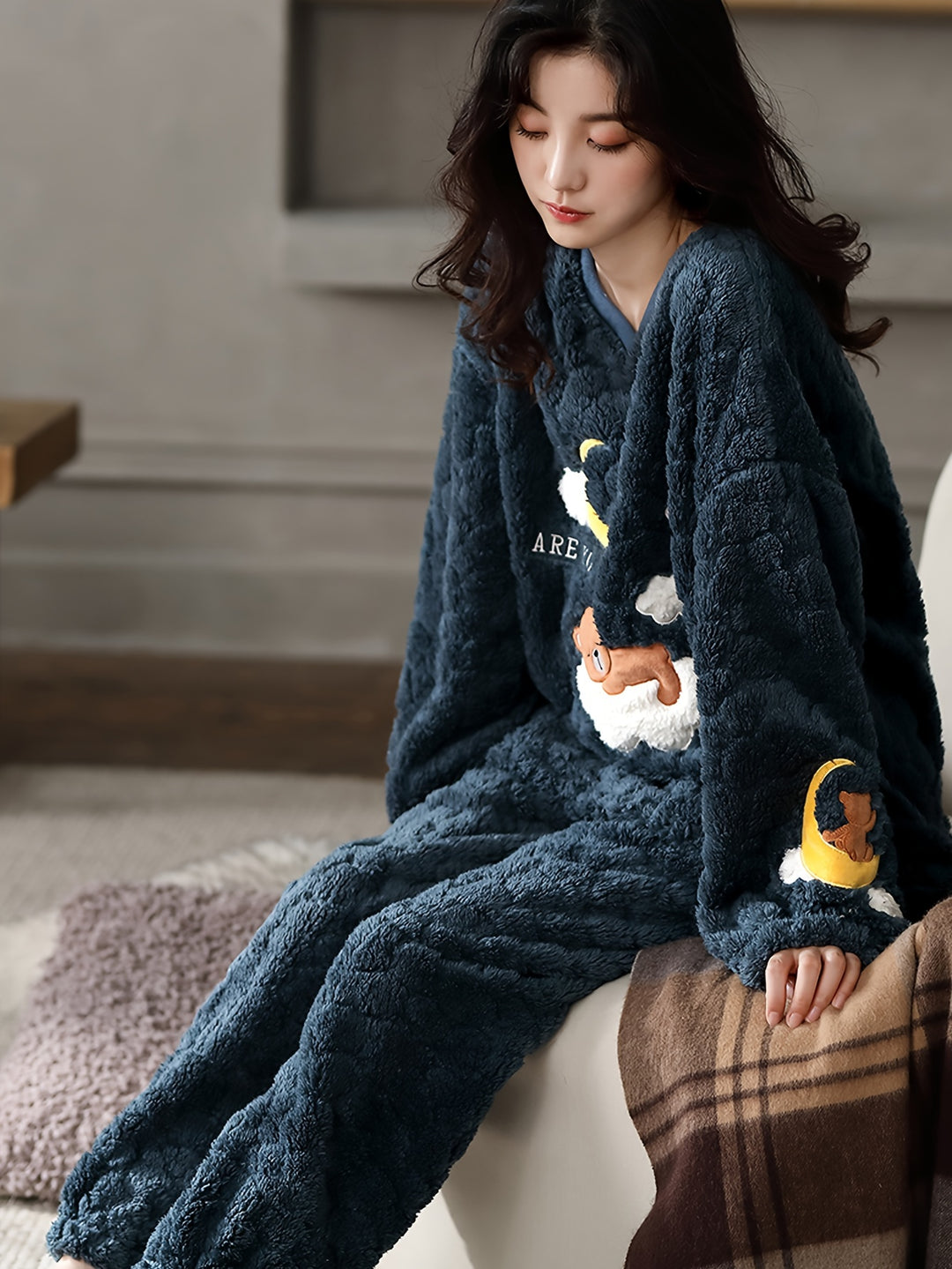 Sofie - Thick Pyjama Set with Cute Animal Pattern