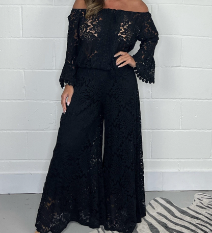 Femke - Tweedelig casual set met opengewerkt ontwerp