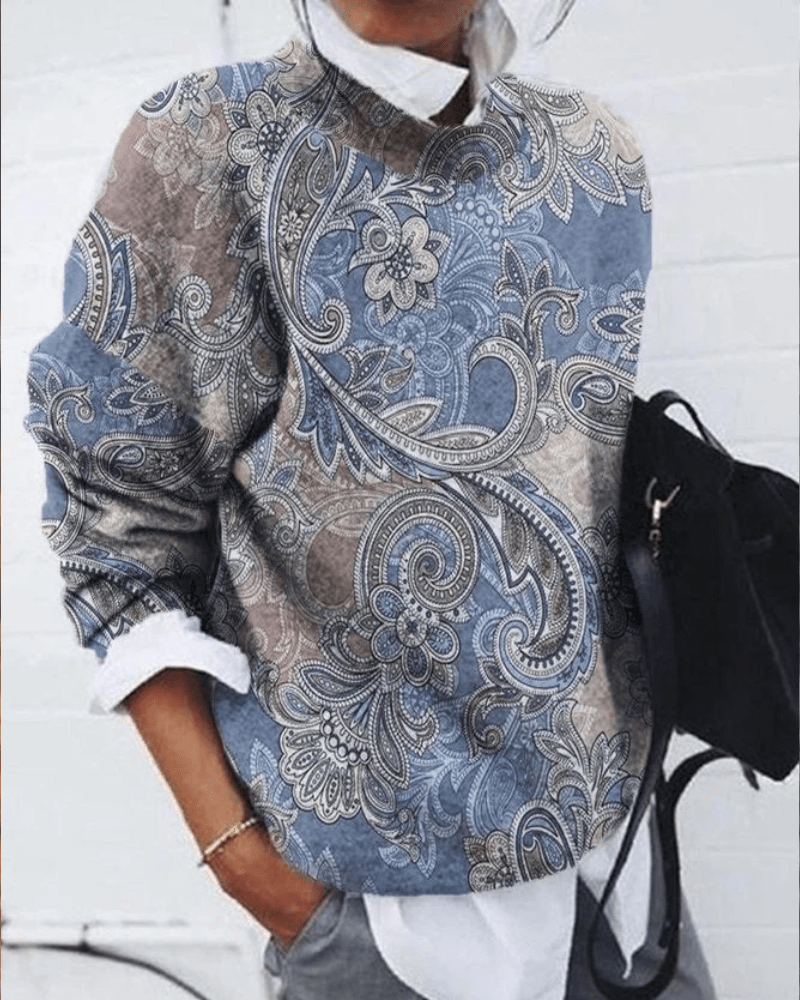 Jolien's Elegant Sweater with Print